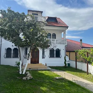 Taga Albania