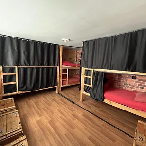 Lola Backpacker's Hostal